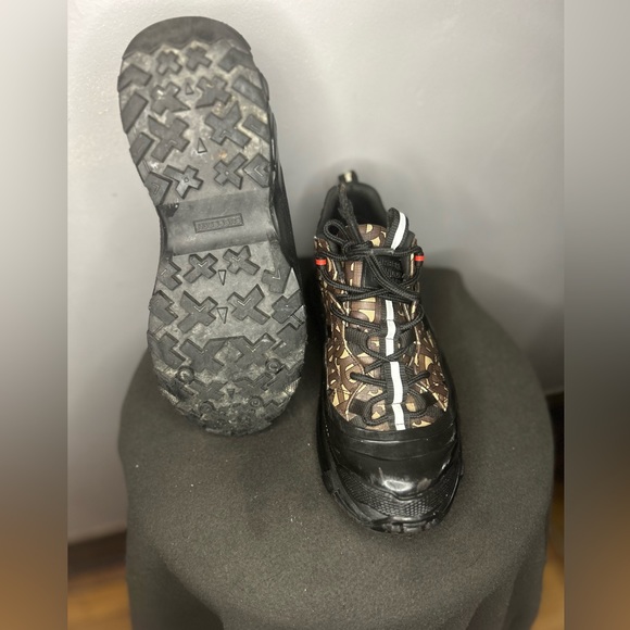 Burberry Monogram Print E-canvas - Picture 5 of 6